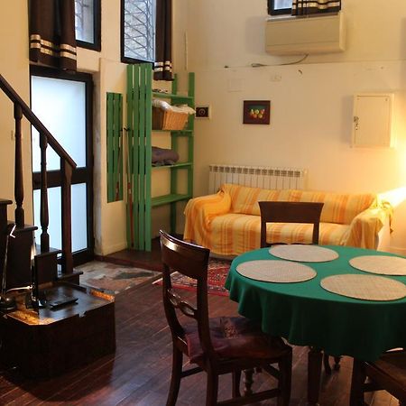 Mimi'S Studios Venesia Ruang foto